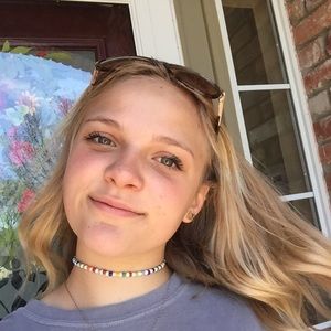 Meet your Posher, Baylee